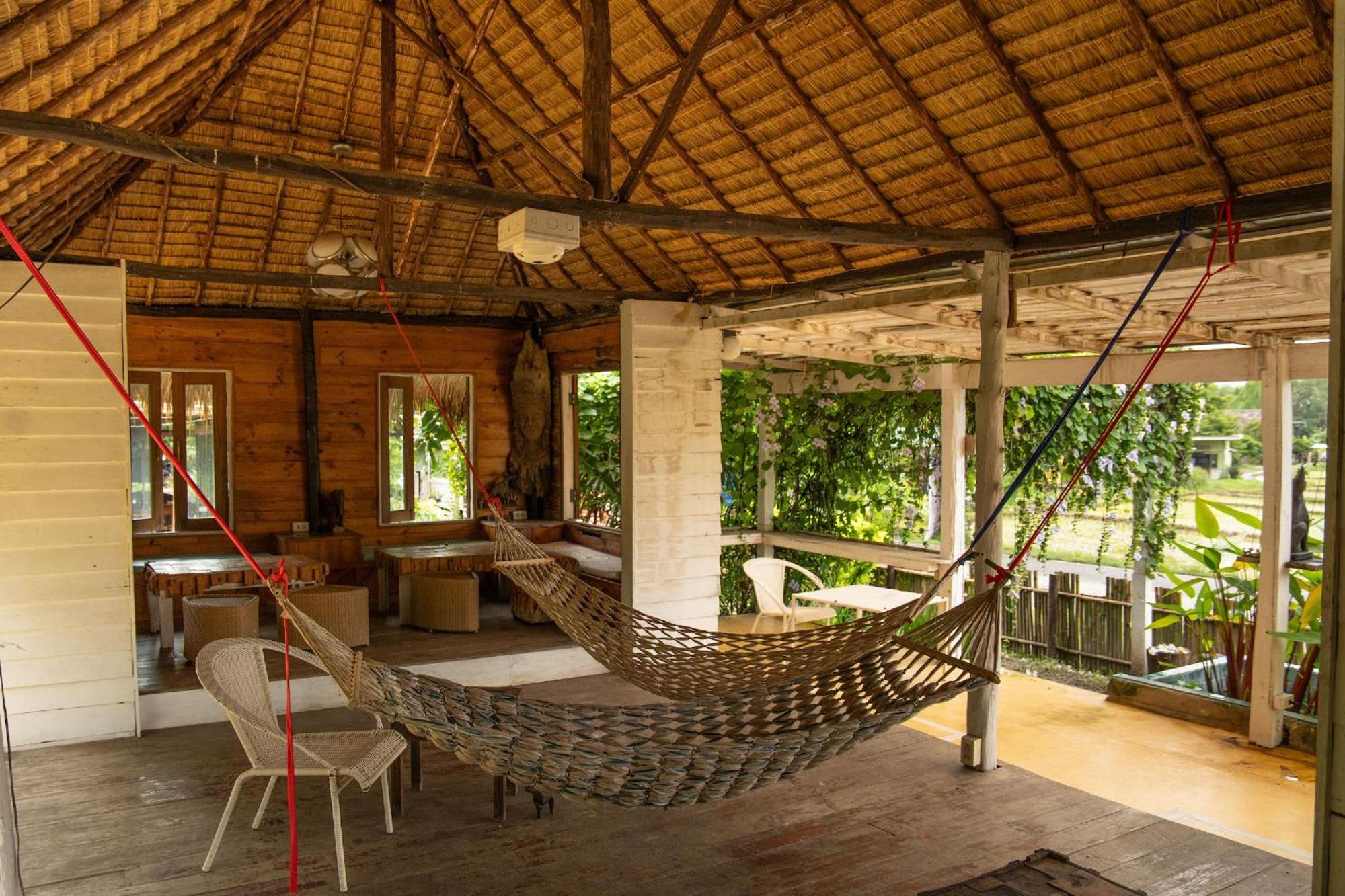 Butterfly Hostel, Paj Kültér fotó