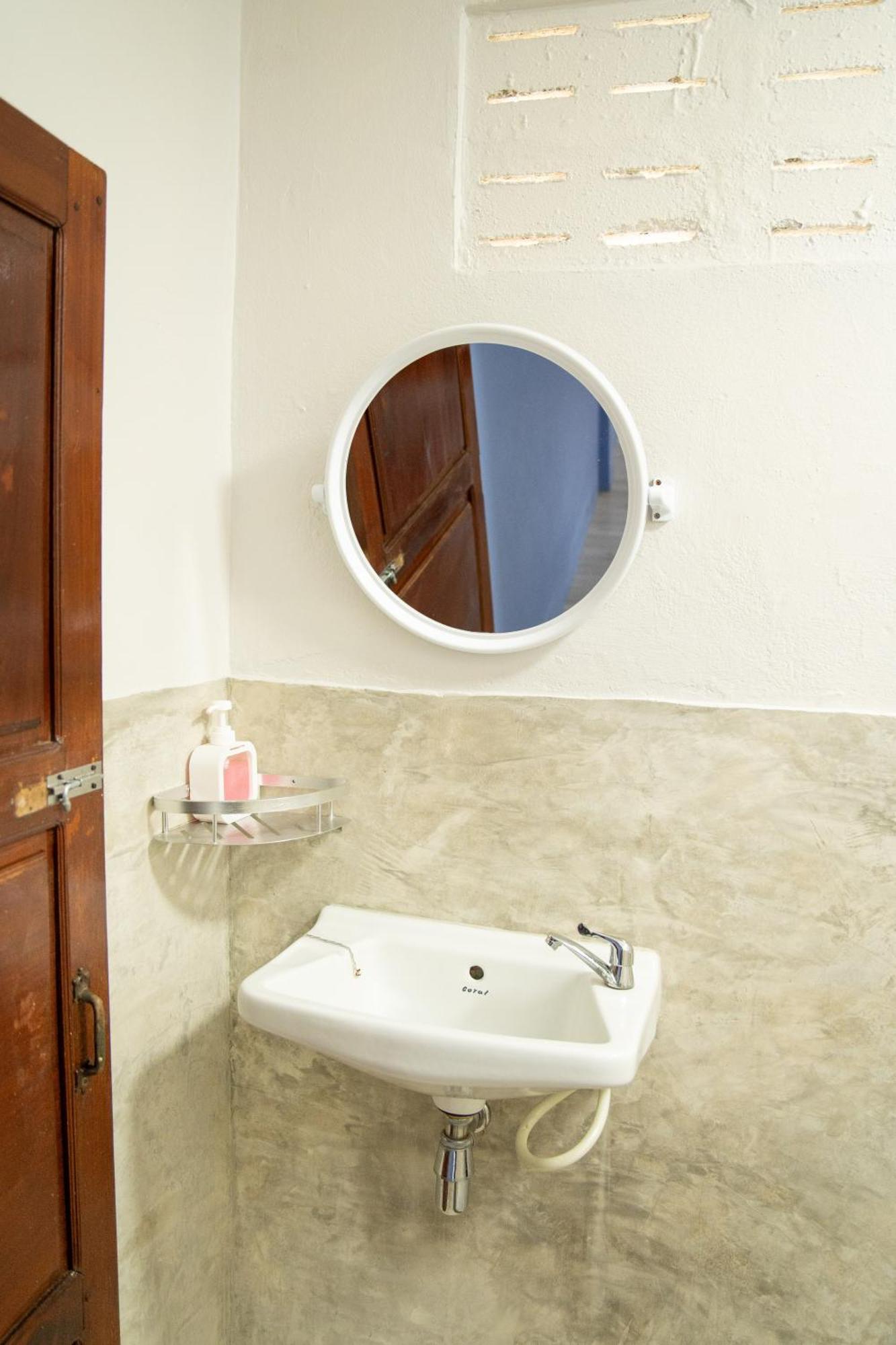 Butterfly Hostel, Paj Kültér fotó