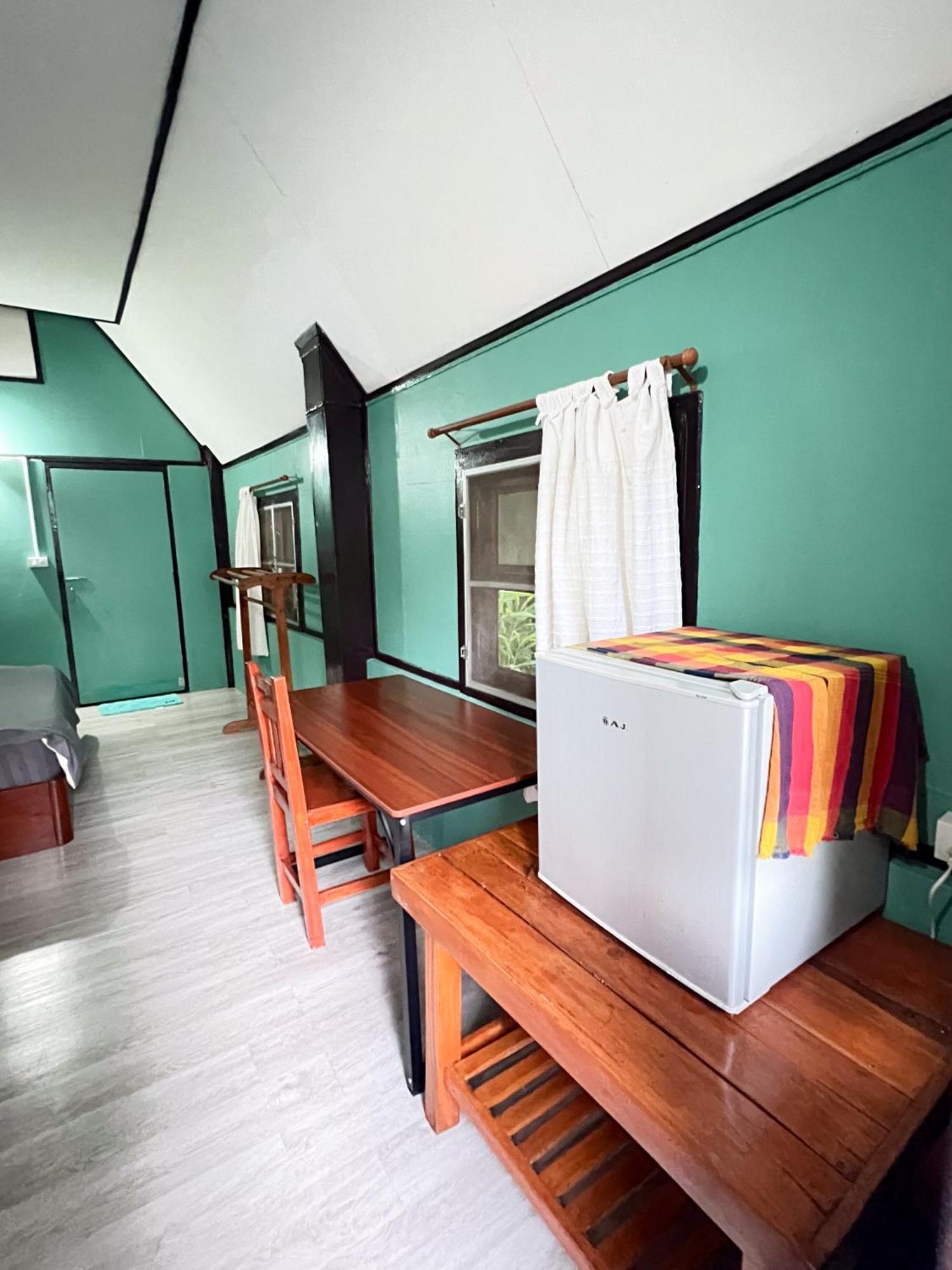 Butterfly Hostel, Paj Kültér fotó