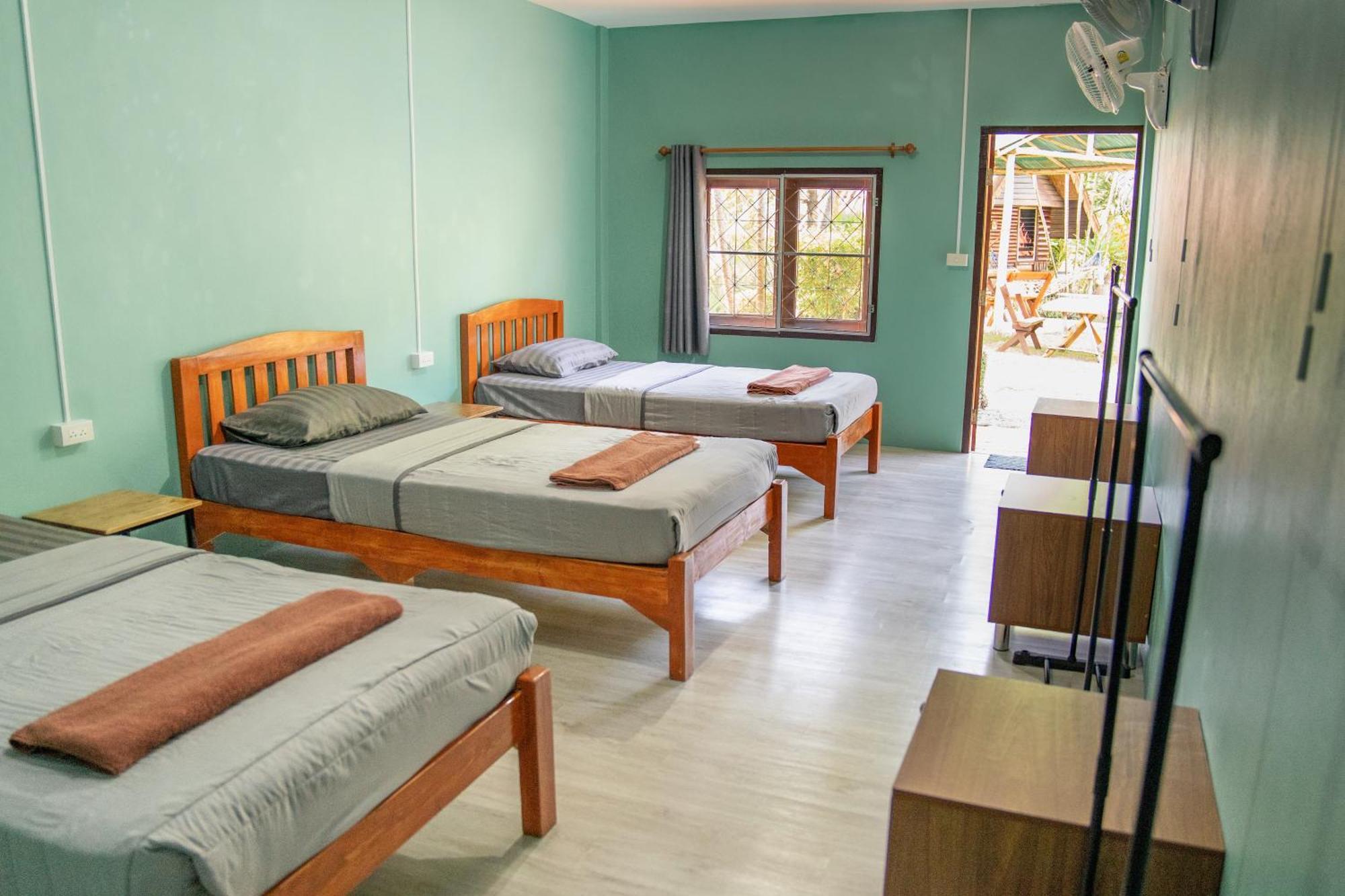 Butterfly Hostel, Paj Kültér fotó