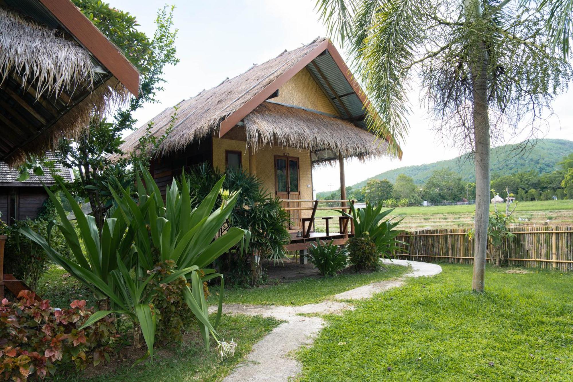 Butterfly Hostel, Paj Kültér fotó