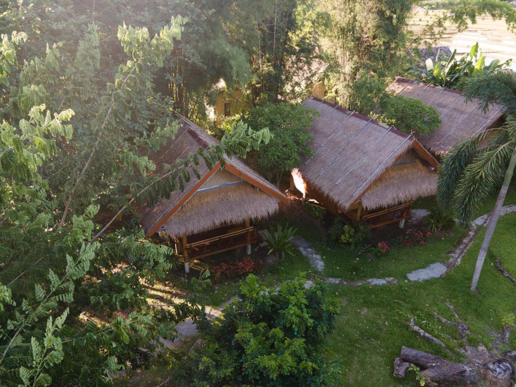 Butterfly Hostel, Paj Kültér fotó